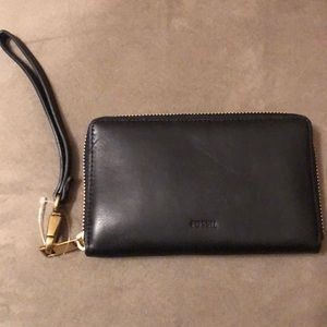 Fossil Black Leather Smartphone Wristlet